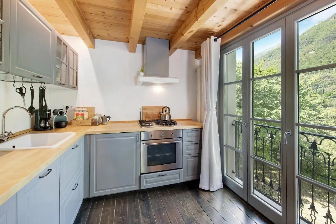 Apartment La Casetta Nel Bosco Garda Lake Toscolano Maderno Italy