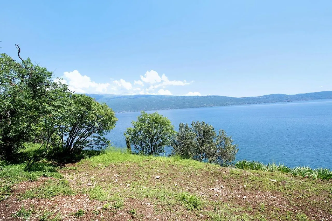 La Casetta Nel Bosco Garda Lake Toscolano Maderno 0*,  Italy