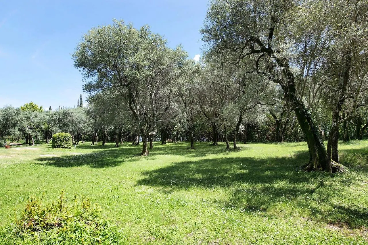 La Casetta Nel Bosco Garda Lake 토스콜라노마데노 아파트